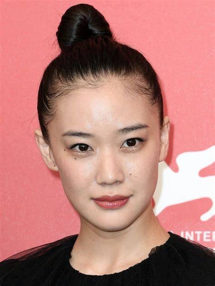 蒼井優「若い頃」とは？ 芸能デビュー前後を軸にたどる歩み